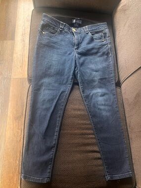 Democracy Ab Solution Women's Skinny Ankle Jeans in Dark Blue Wash. size 12